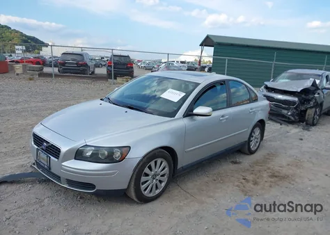 2005 Volvo S40 2.4I из США, поврежденный, VIN YV1MS382052096611